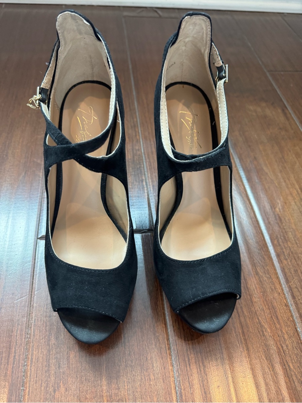 Thalia Sodi Black Faux Suede Platform Peep Toe Heels Women’s Size 7.5